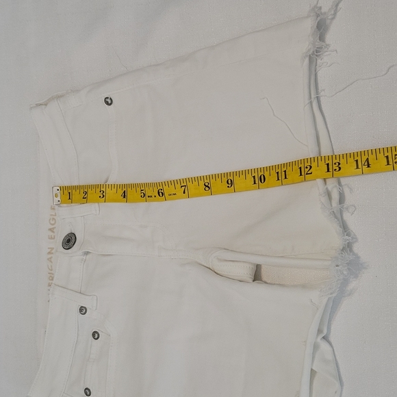 American Eagle white midi shorts size 4 - Picture 4 of 7